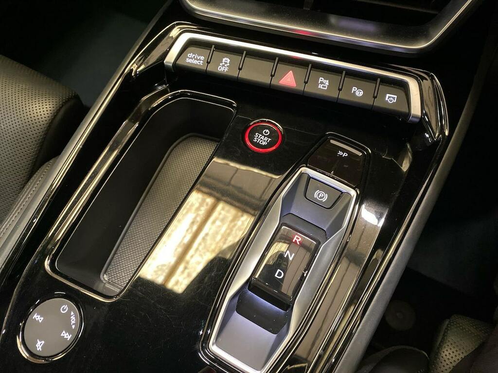 Audi E Tron GT Hybrid Black #24