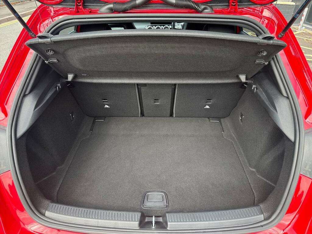 Mercedes-Benz A Class A 180 Sport Exeutive Silver #17