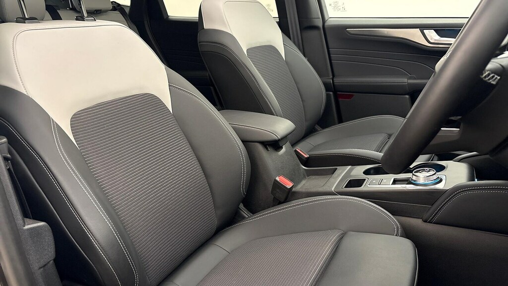 Ford Kuga Active Green #14
