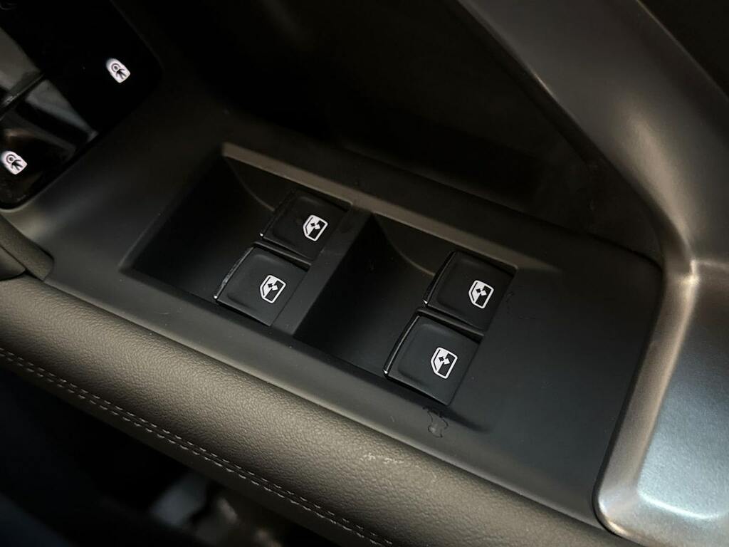 Audi Q5 Launch Edition Black #21