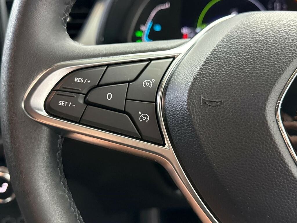 Renault Captur E-tech Evolution Blue #24