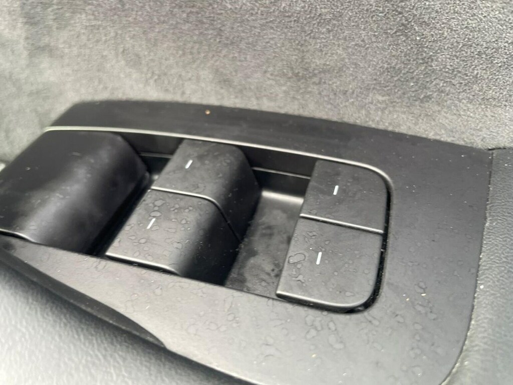 Tesla Model Y Long Range Awd White #19