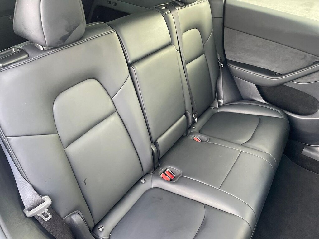 Tesla Model Y Long Range Awd White #14