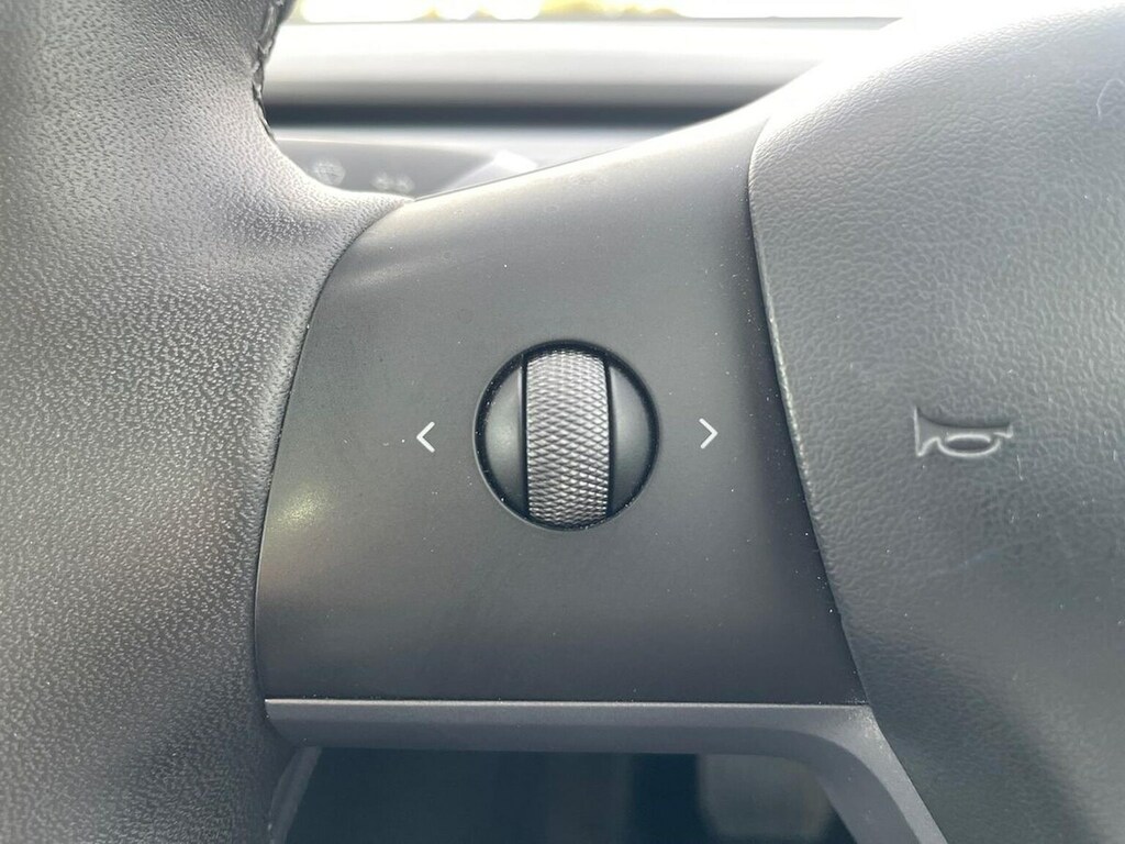 Tesla Model Y Long Range Awd White #24