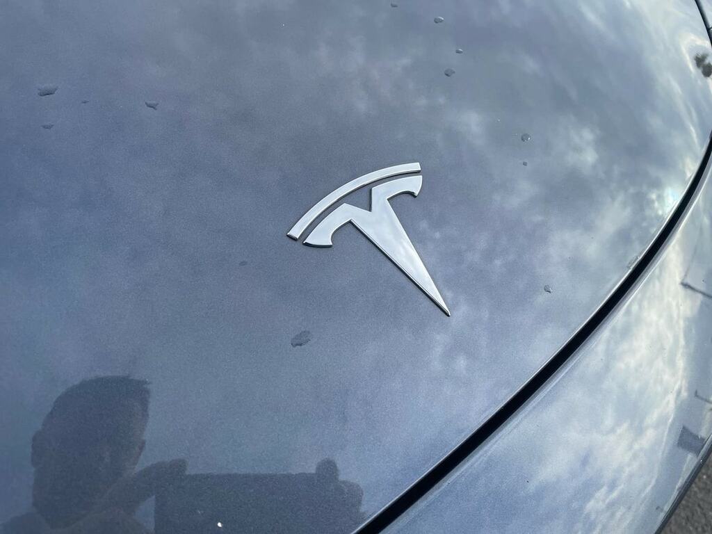 Tesla Model Y Long Range Awd White #29