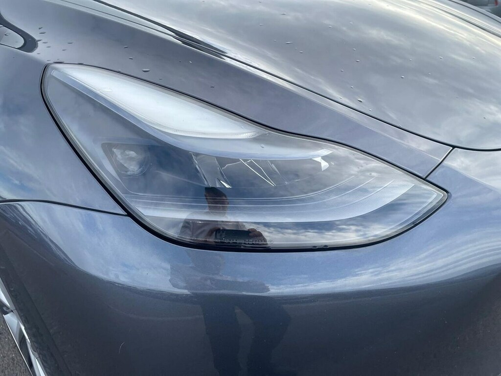 Tesla Model Y Long Range Awd White #30