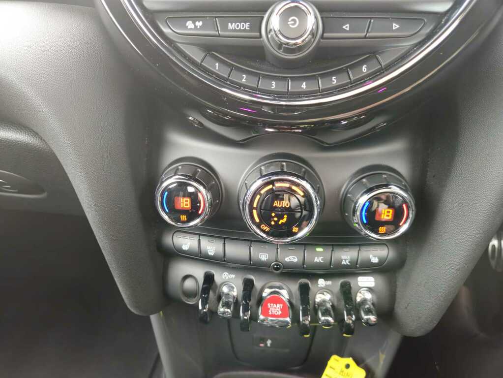 Mini Convertible 1.5 Cooper Classic 134 Bhp Red #30