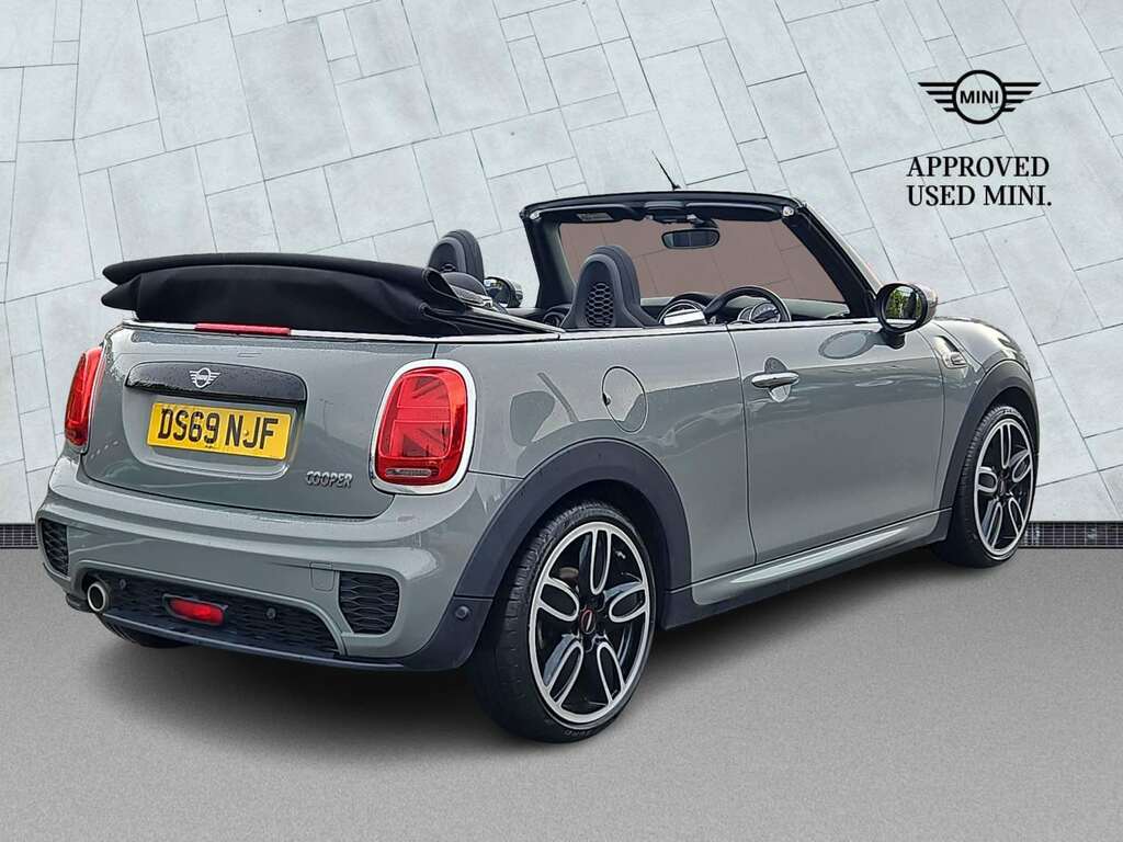 Mini Convertible 1.5 Cooper Classic 134 Bhp Red #18