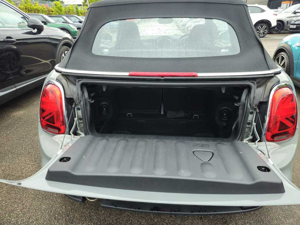 Mini Convertible 1.5 Cooper Classic 134 Bhp Red #37