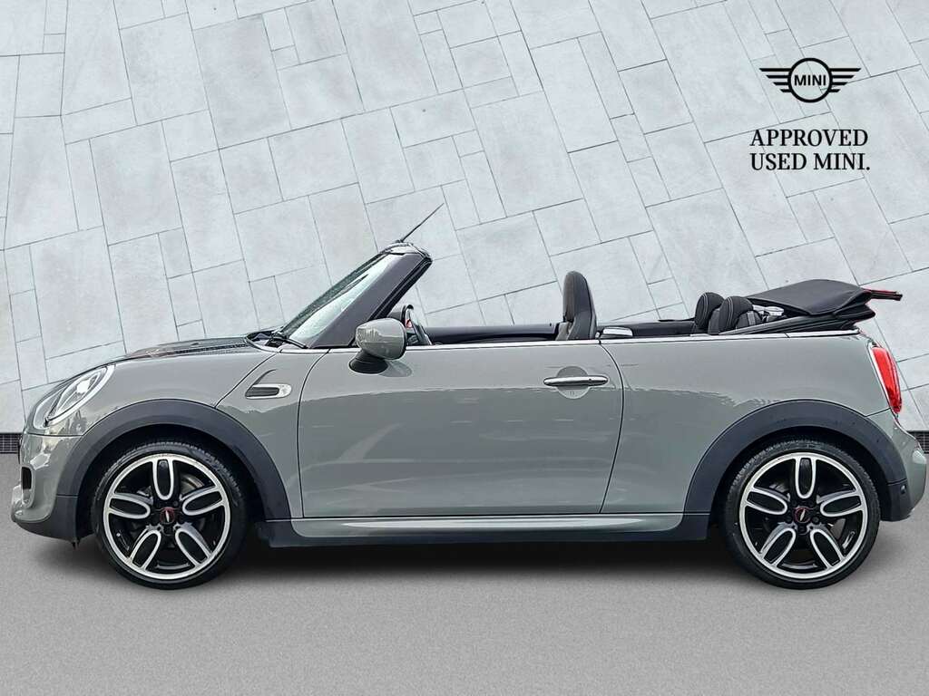 Mini Convertible 1.5 Cooper Classic 134 Bhp Red #19