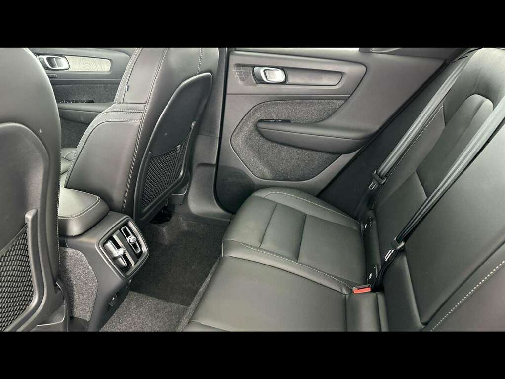 Volvo XC40 Plus Grey #13