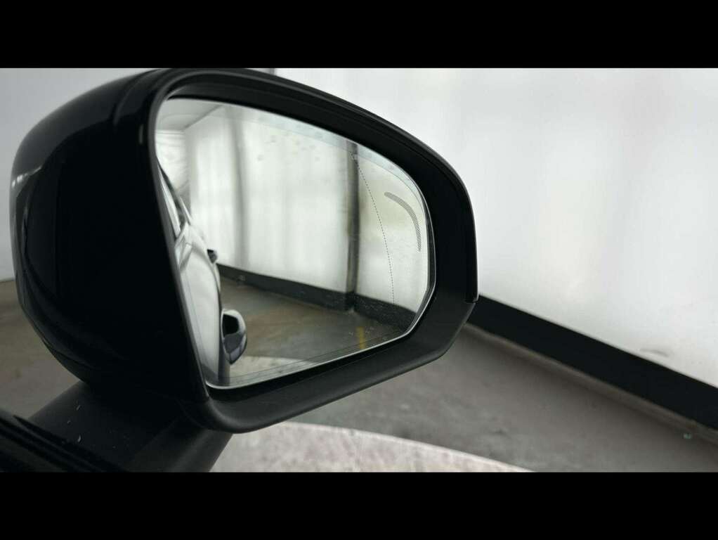 Volvo XC40 Plus Grey #17