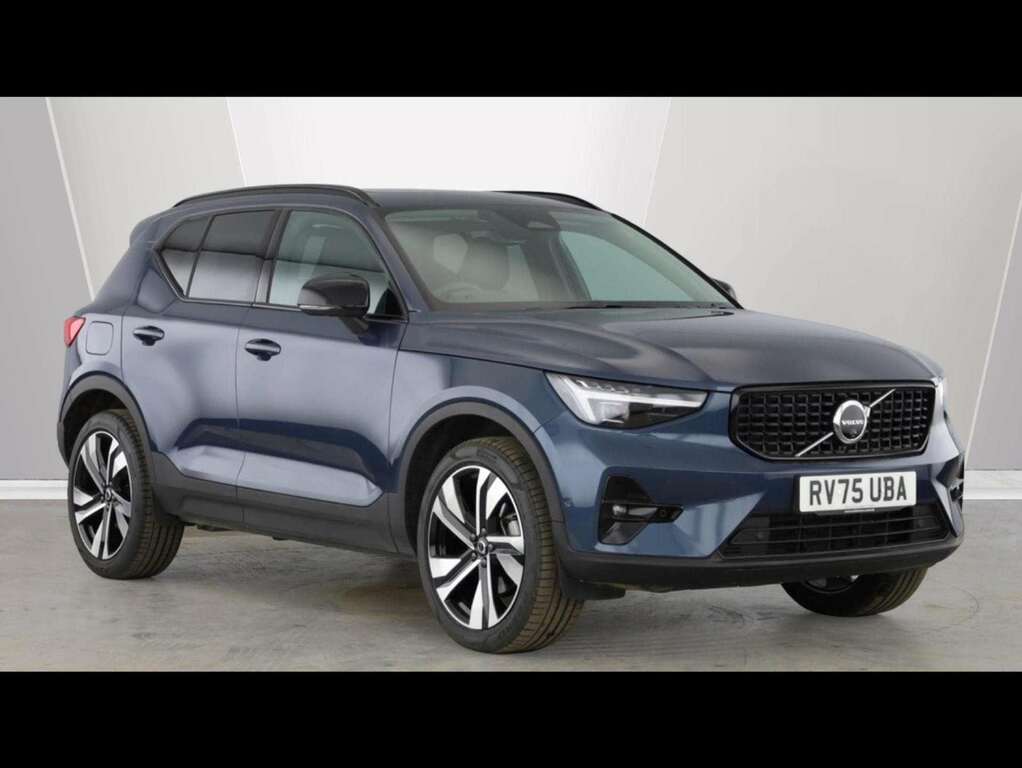 Volvo XC40 2.0 B3p Ultra Dark Blue