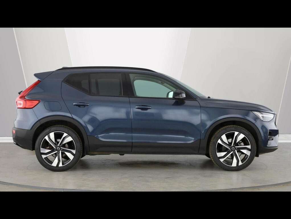 Volvo XC40 2.0 B3p Ultra Dark Blue #5