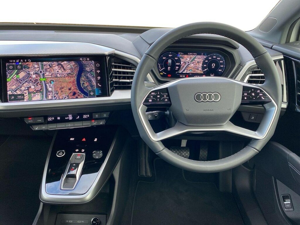 Audi Q4 E Tron Black Edition Black #9