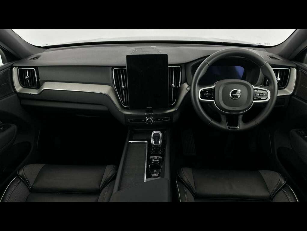 Volvo XC60 2.0 B5p Plus Black Edition Awd Geartronic Black #4