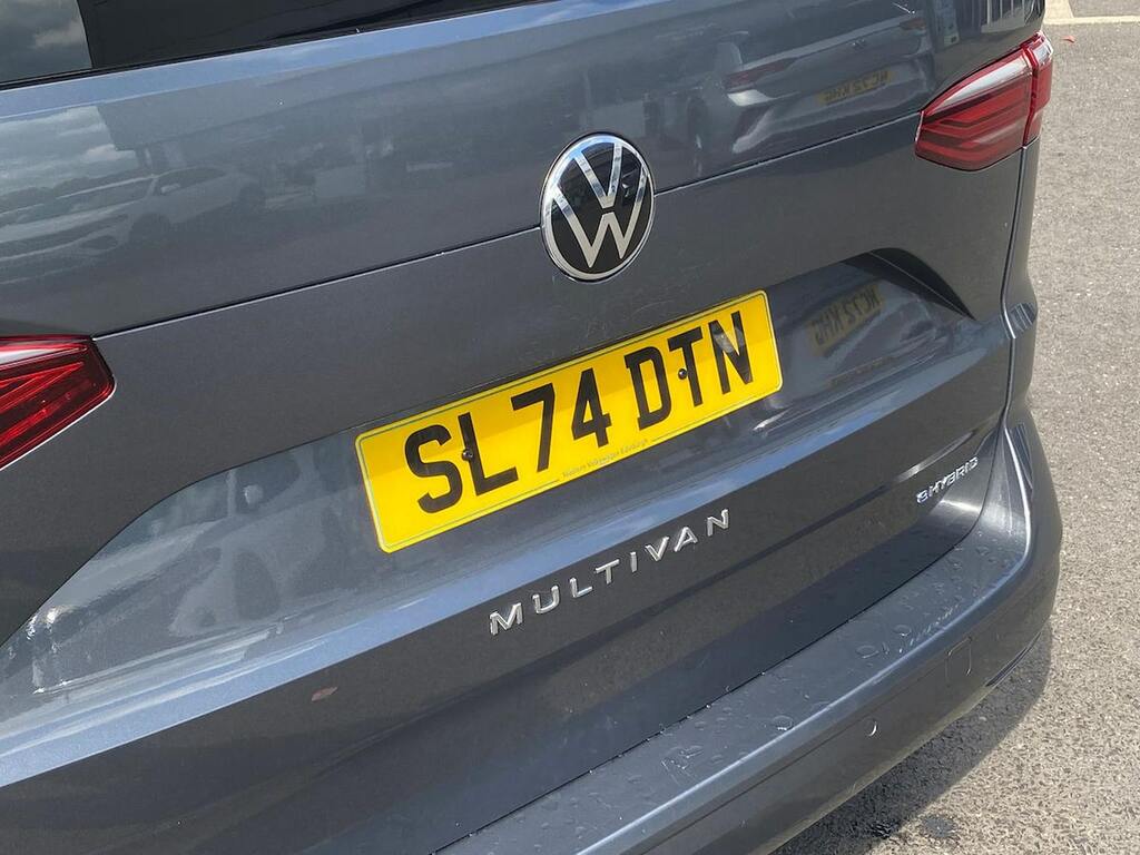 Volkswagen Multivan Style Silver #33