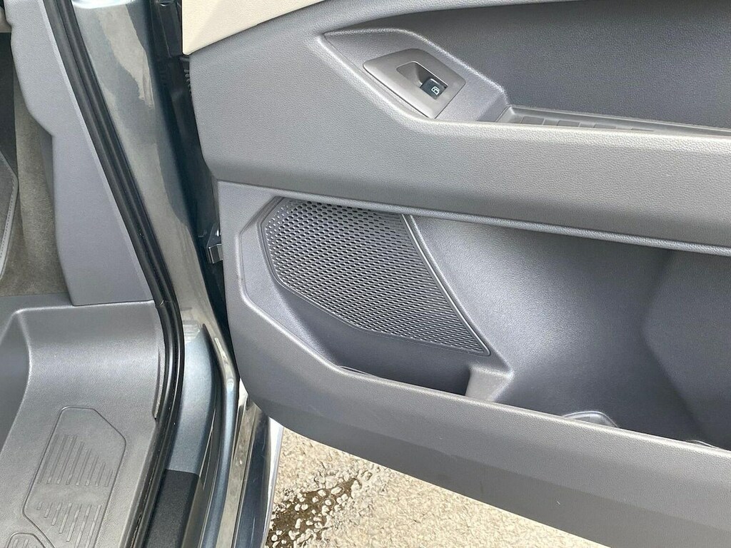 Volkswagen Multivan Style Silver #31