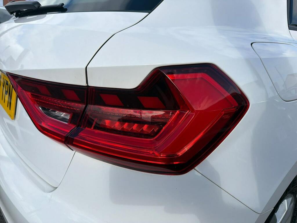 Audi A1 S Line White #34
