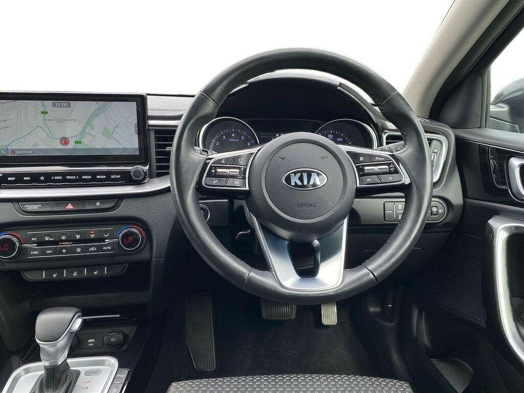 Kia Xceed 2 Silver #13