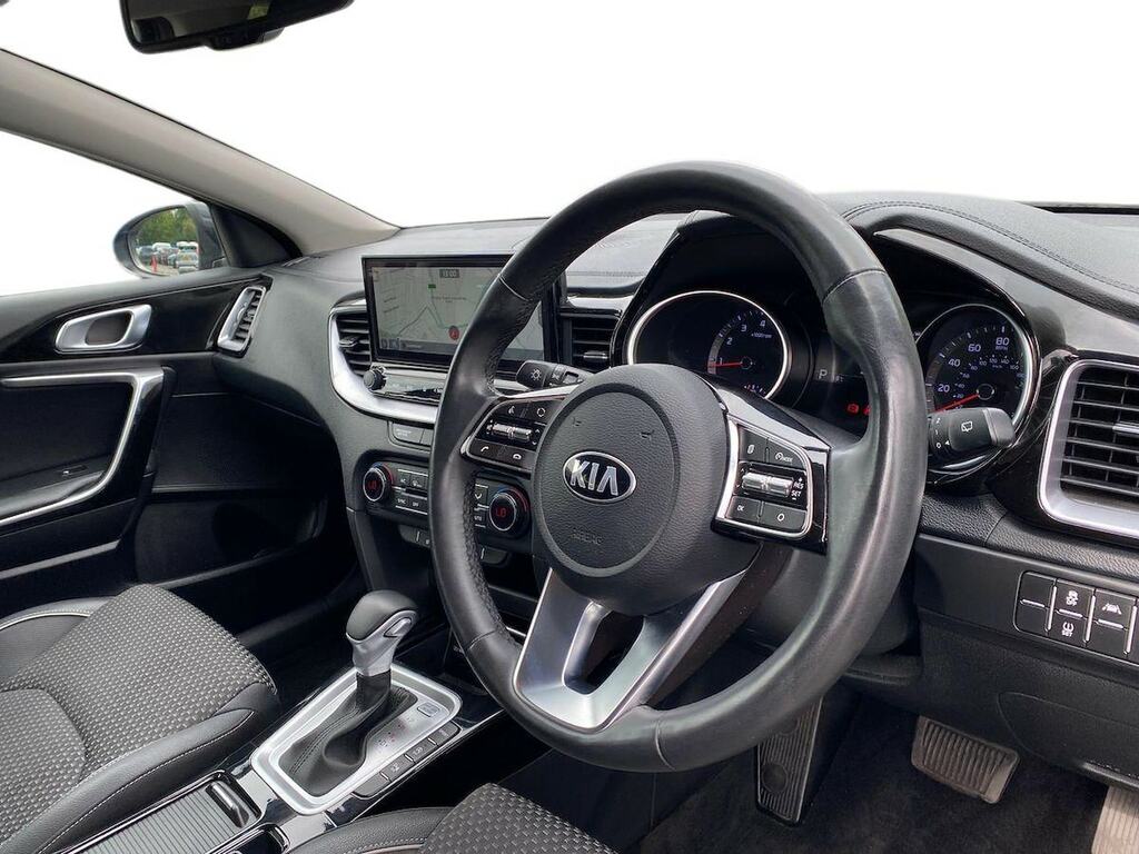 Kia Xceed 2 Silver #18