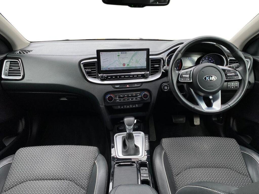 Kia Xceed 2 Silver #12