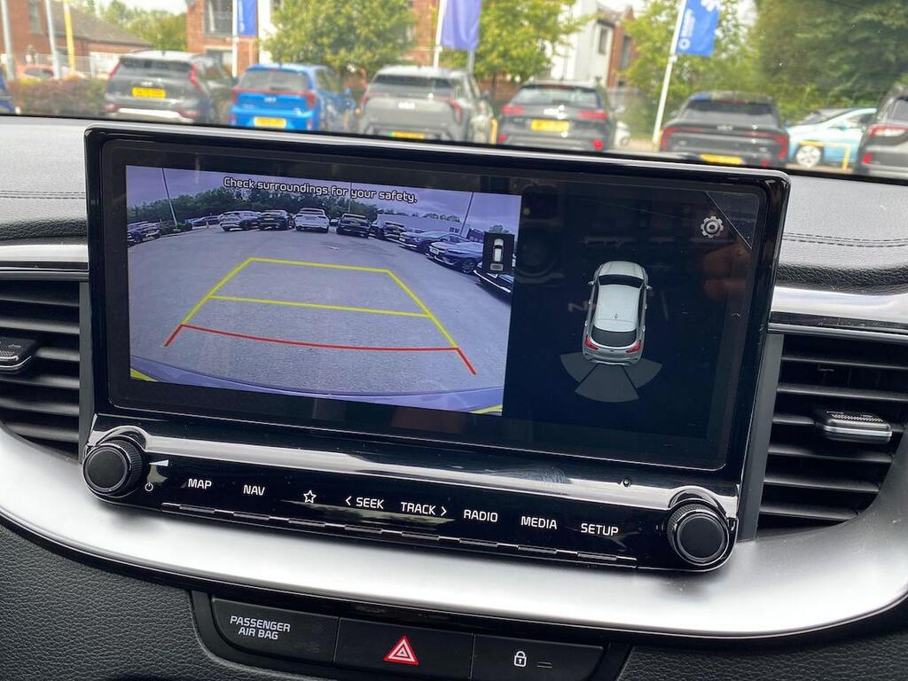 Kia Xceed 2 Silver #8