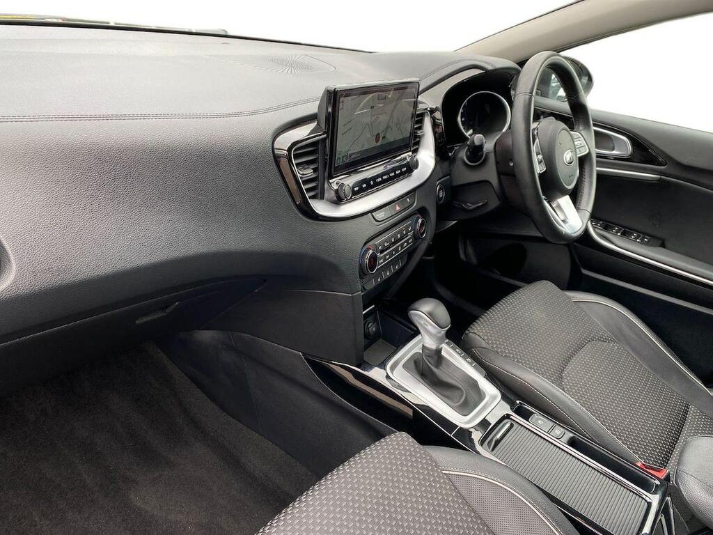 Kia Xceed 2 Silver #11