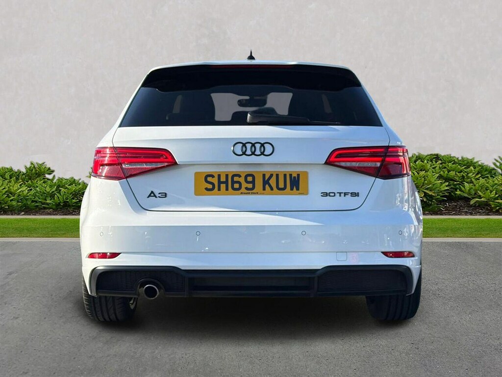 Audi A3 30 Tfsi 116 Black Edition White #4