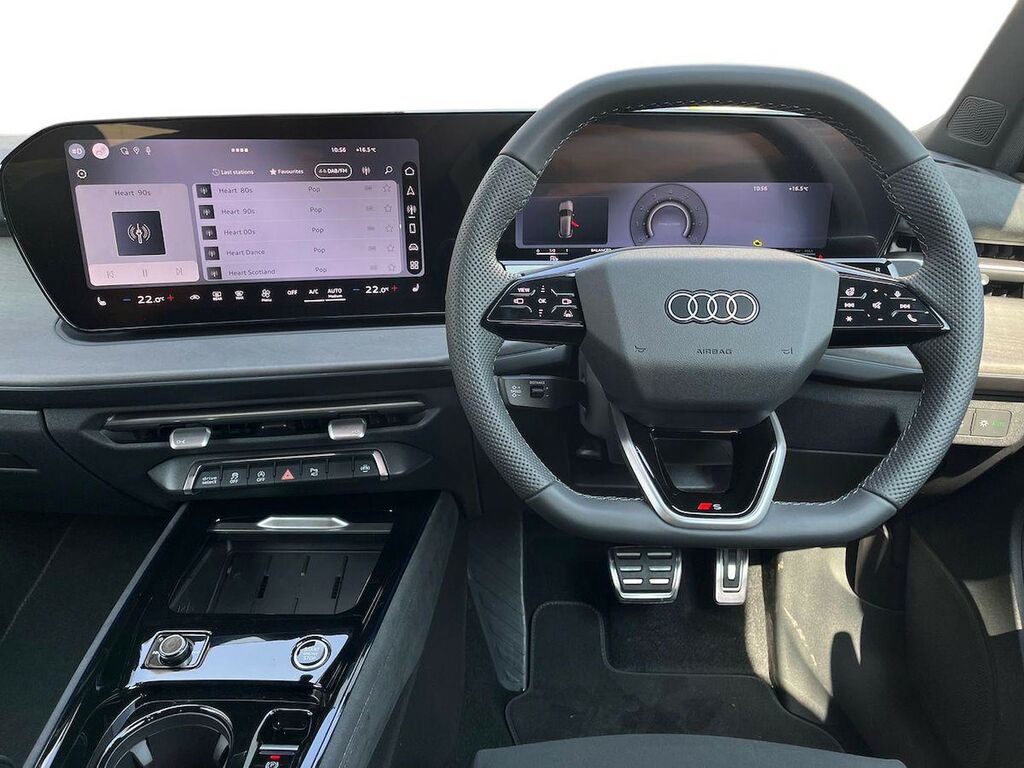Audi Q3 Edition 1 Black #9