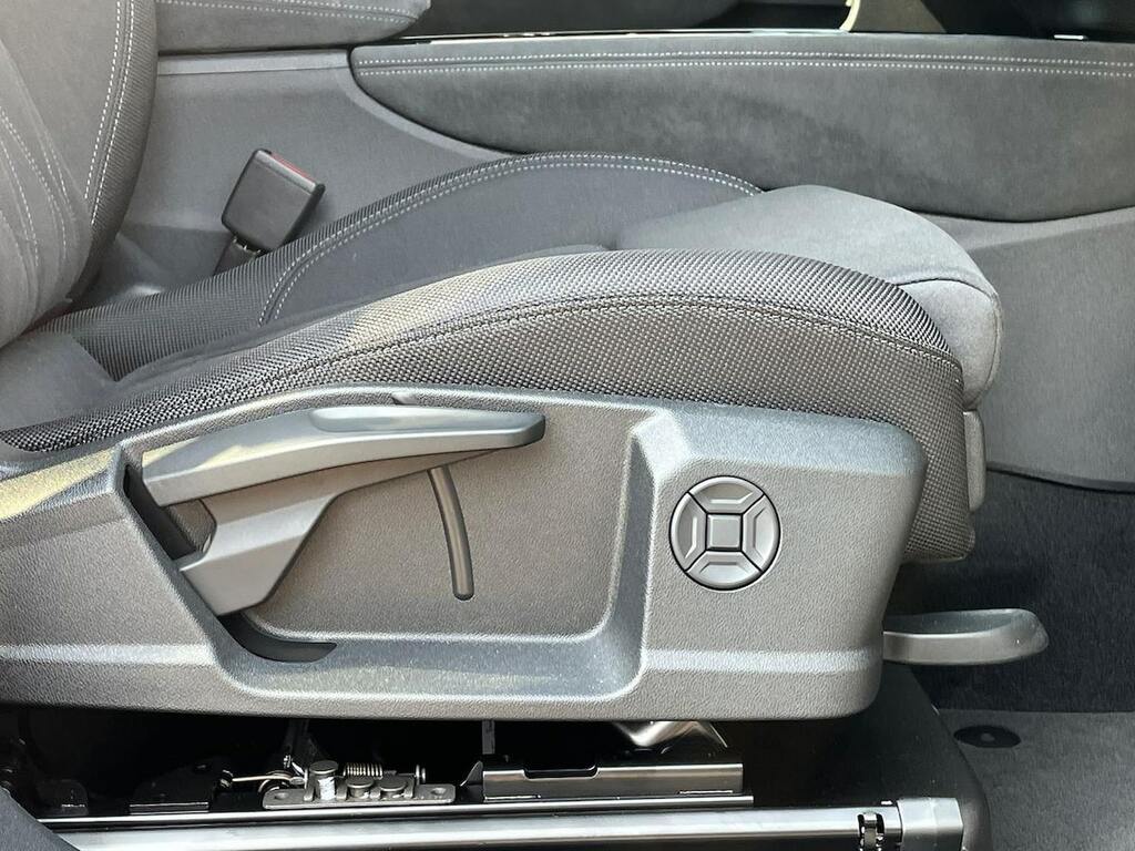 Audi Q3 Edition 1 Black #30