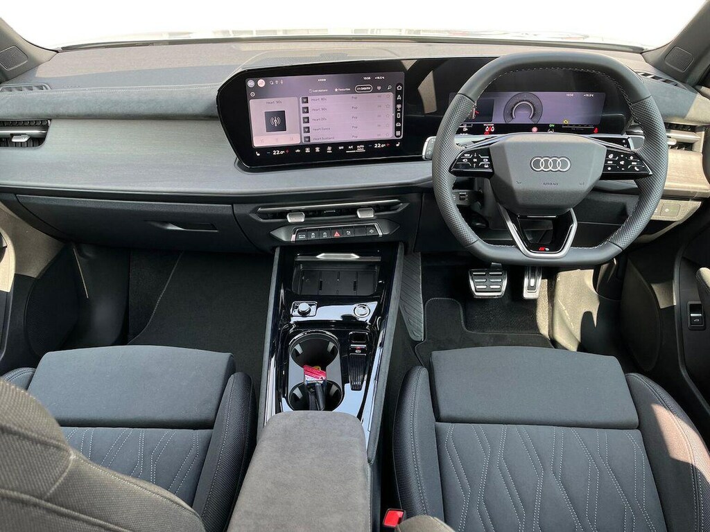 Audi Q3 Edition 1 Black #8