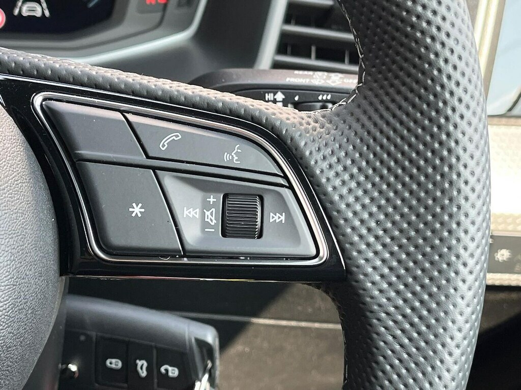 Audi A1 A1 25 Tfsi Technik White #26