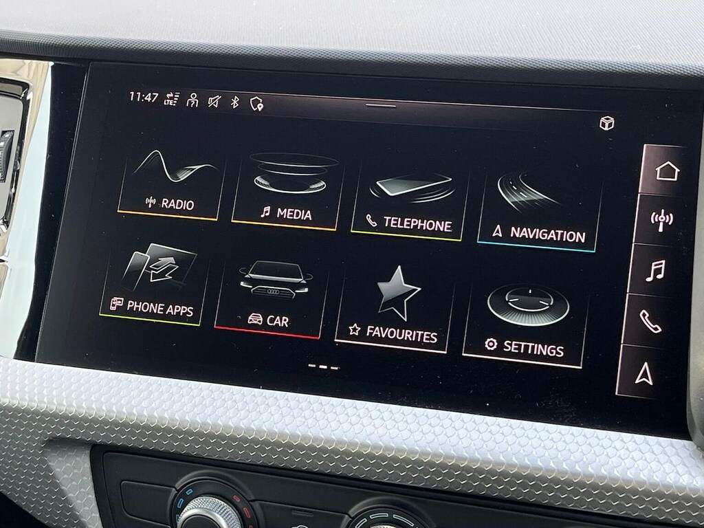 Audi A1 A1 25 Tfsi Technik White #24