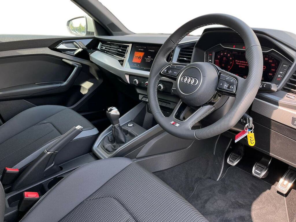 Audi A1 A1 25 Tfsi Technik White #15