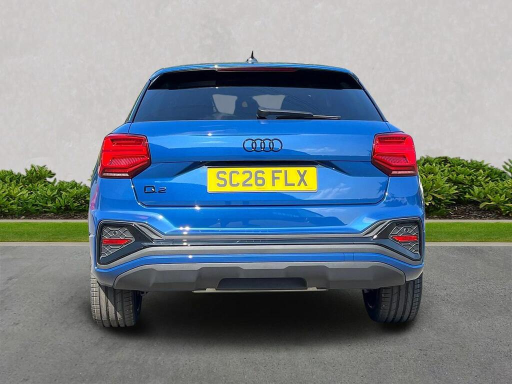 Audi Q2 35 Tfsi Black Edition S Tronic Blue #4