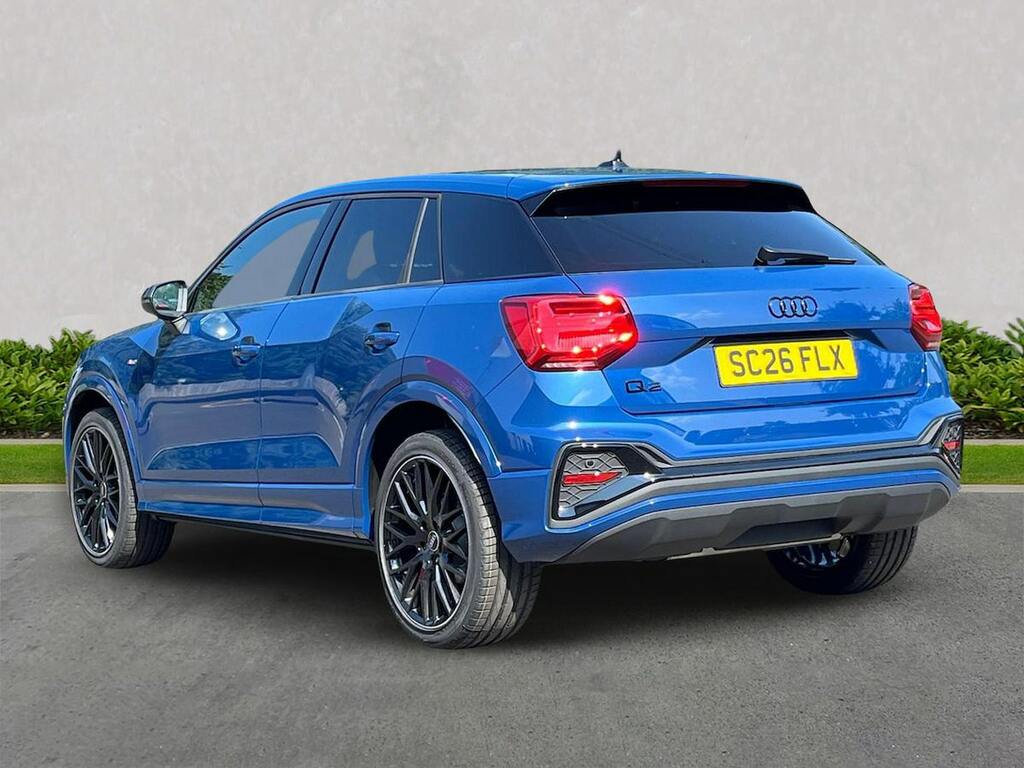 Audi Q2 35 Tfsi Black Edition S Tronic Blue #2