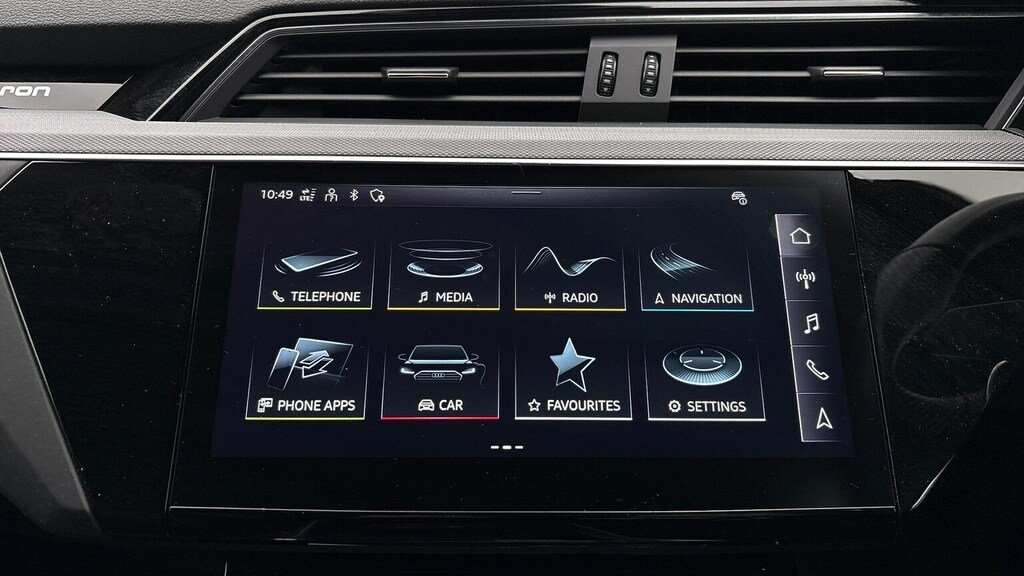 Audi Q8 e tron Black Edition Grey #8