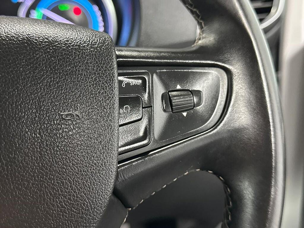 Vauxhall Vivaro Automatic #24