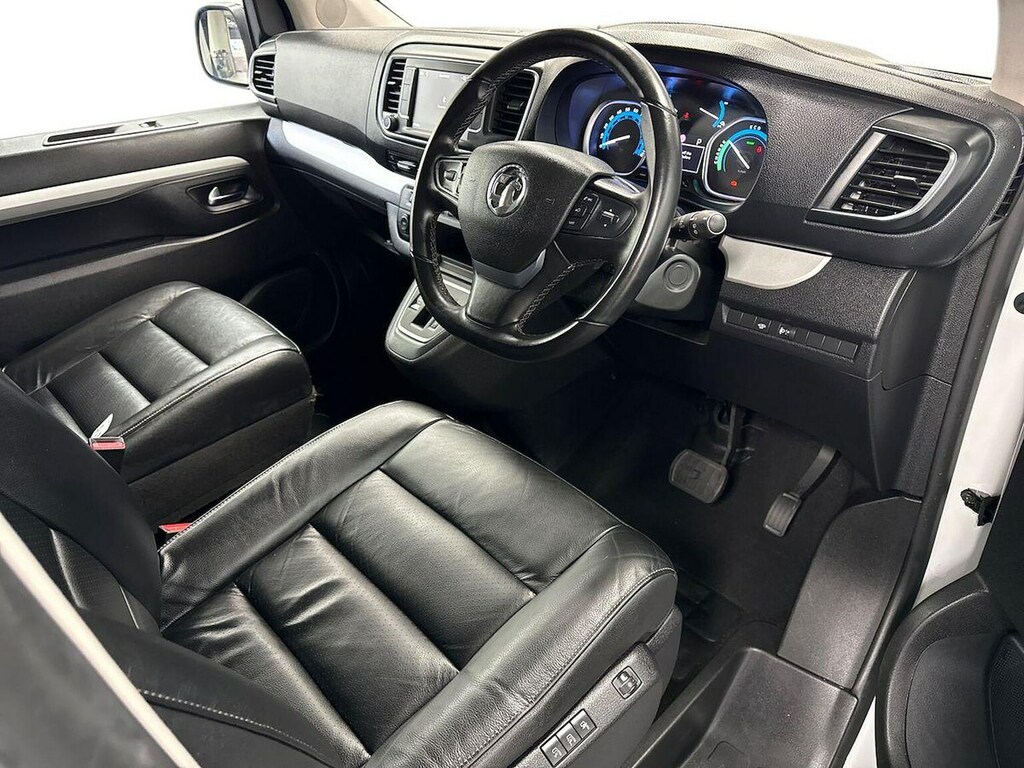 Vauxhall Vivaro Automatic #15