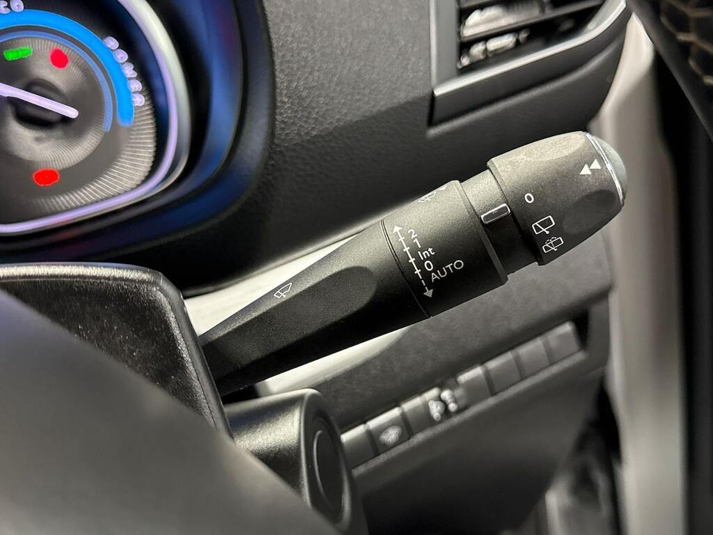 Vauxhall Vivaro Automatic #26