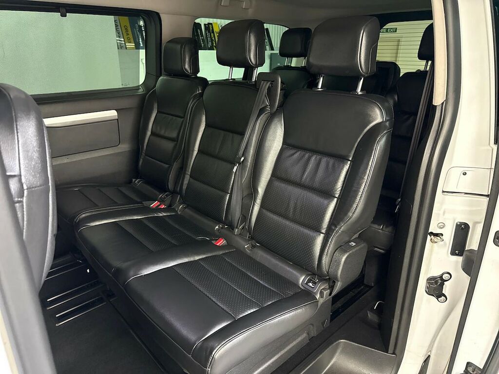 Vauxhall Vivaro Automatic #16