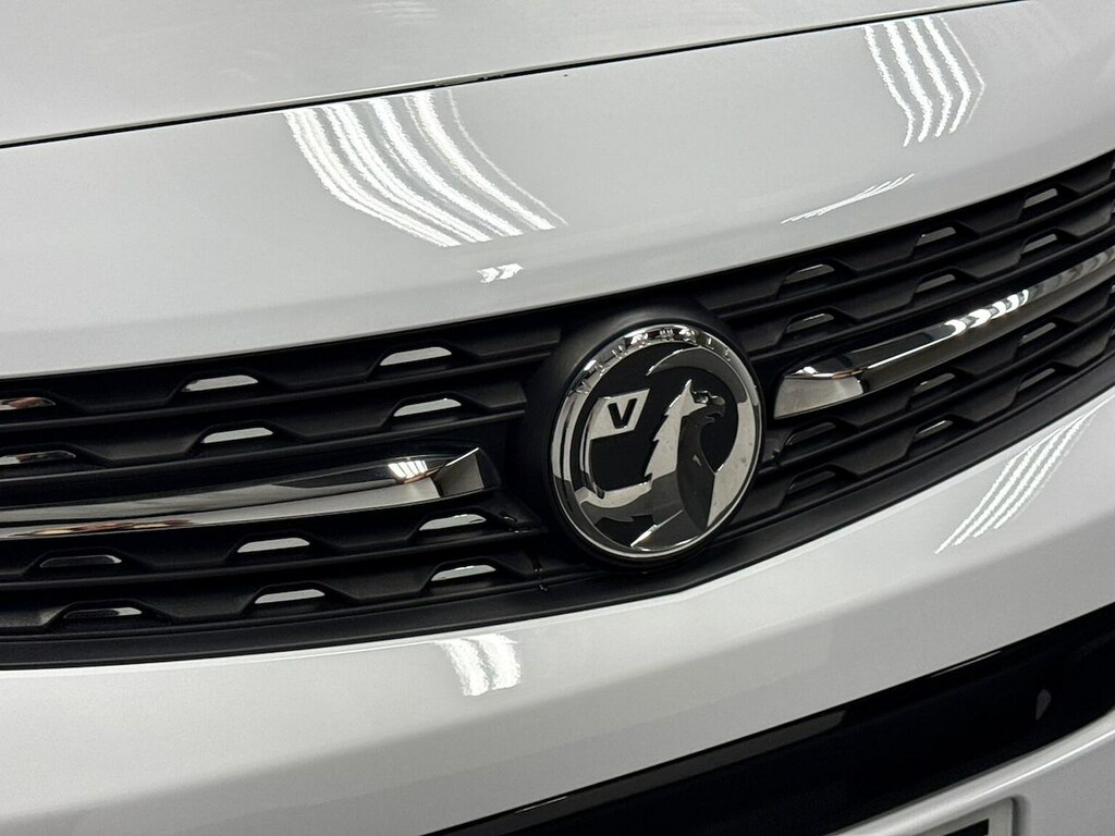 Vauxhall Vivaro Automatic #28