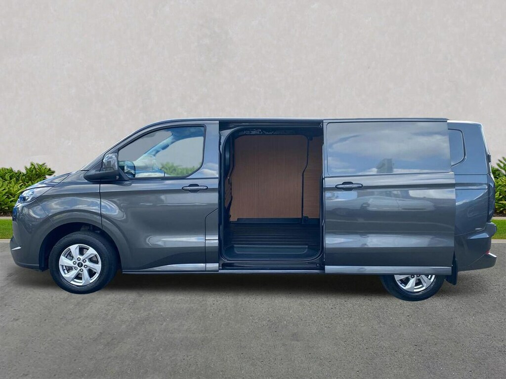 Ford Transit Custom 2.5 320 Duratec 11.8Kwh Limited Panel Van Petr WN26SFK #3