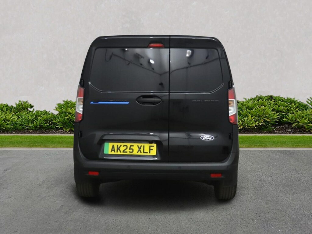 Ford Transit Courier 43Kwh Trend Panel Van Swb 136 P #4