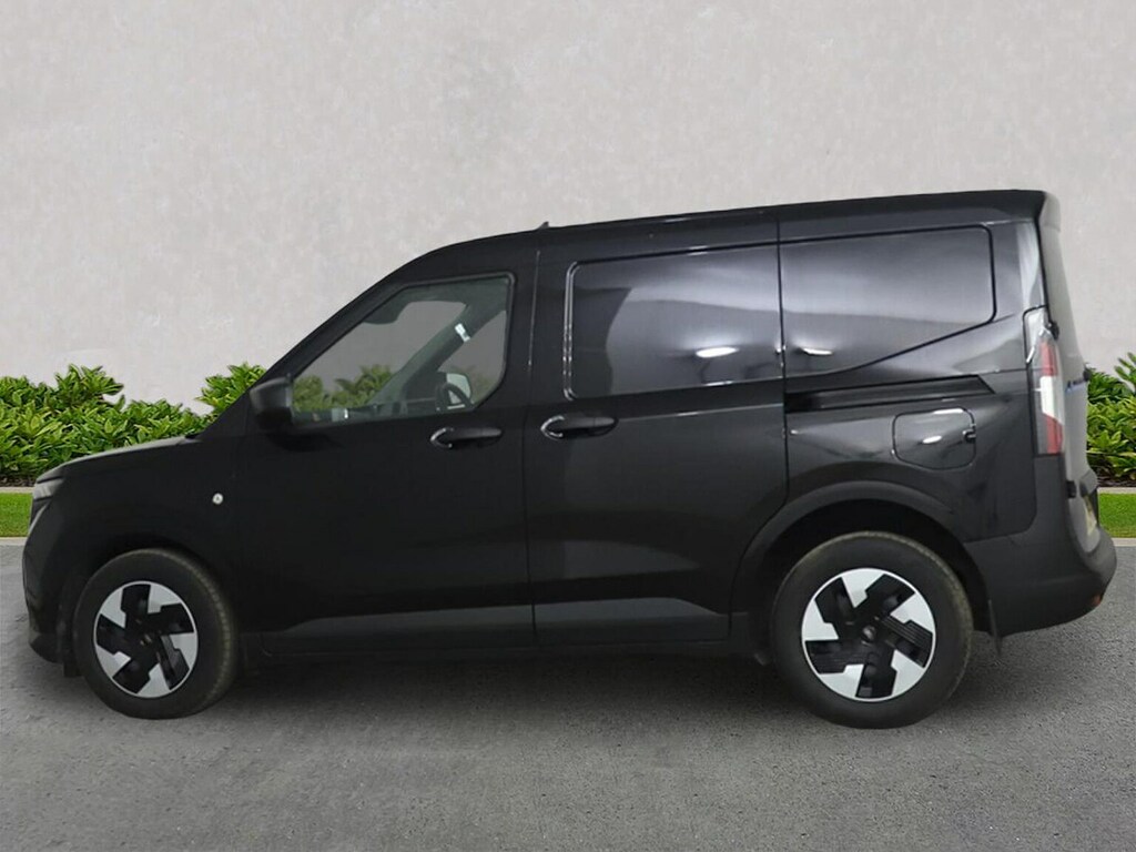 Ford Transit Courier 43Kwh Trend Panel Van Swb 136 P #3