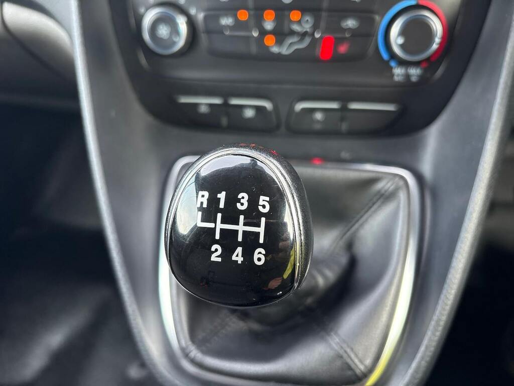 Ford Transit Connect Active White #14
