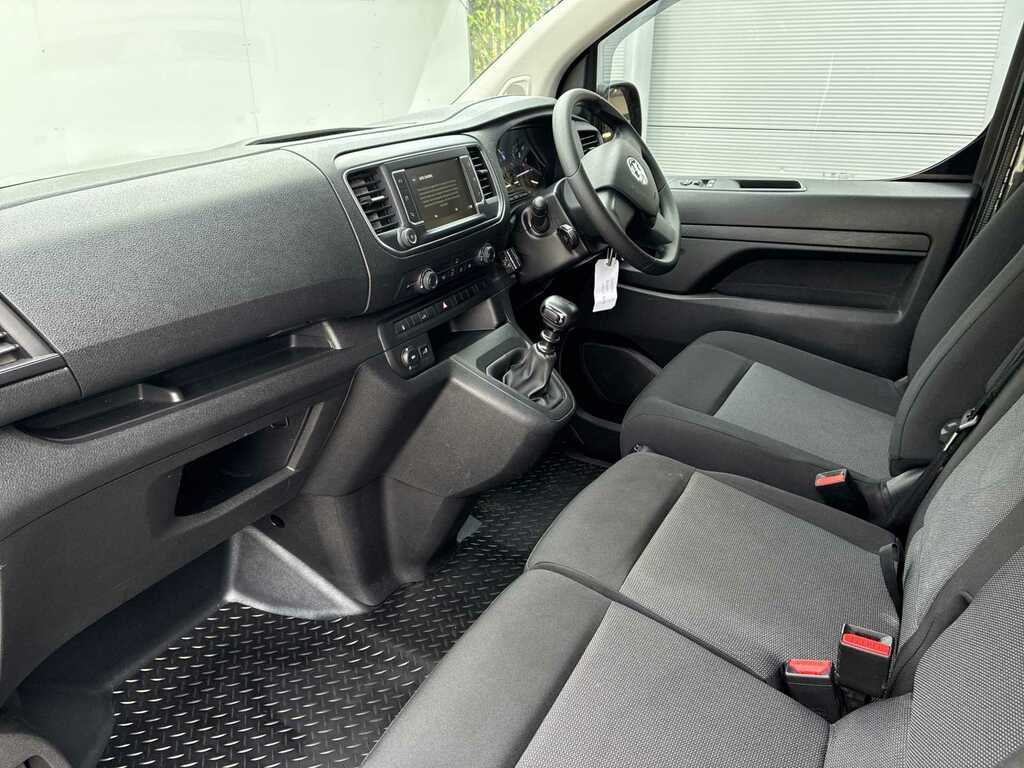 Vauxhall Vivaro Pro #7