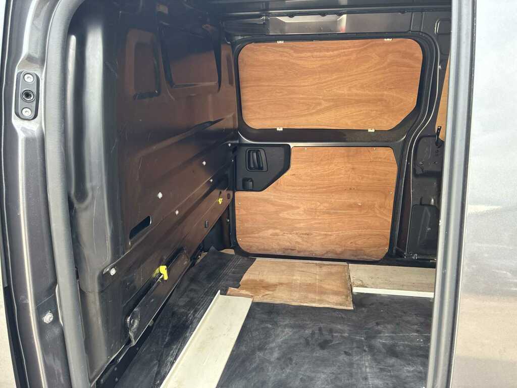 Vauxhall Vivaro Pro #15