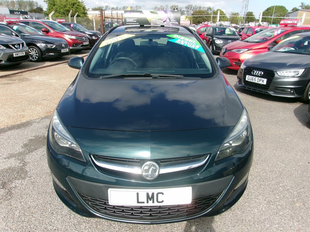 Vauxhall Astra 1.6 Cdti Ecoflex Design Sports Tourer M FN65RUA Green #2